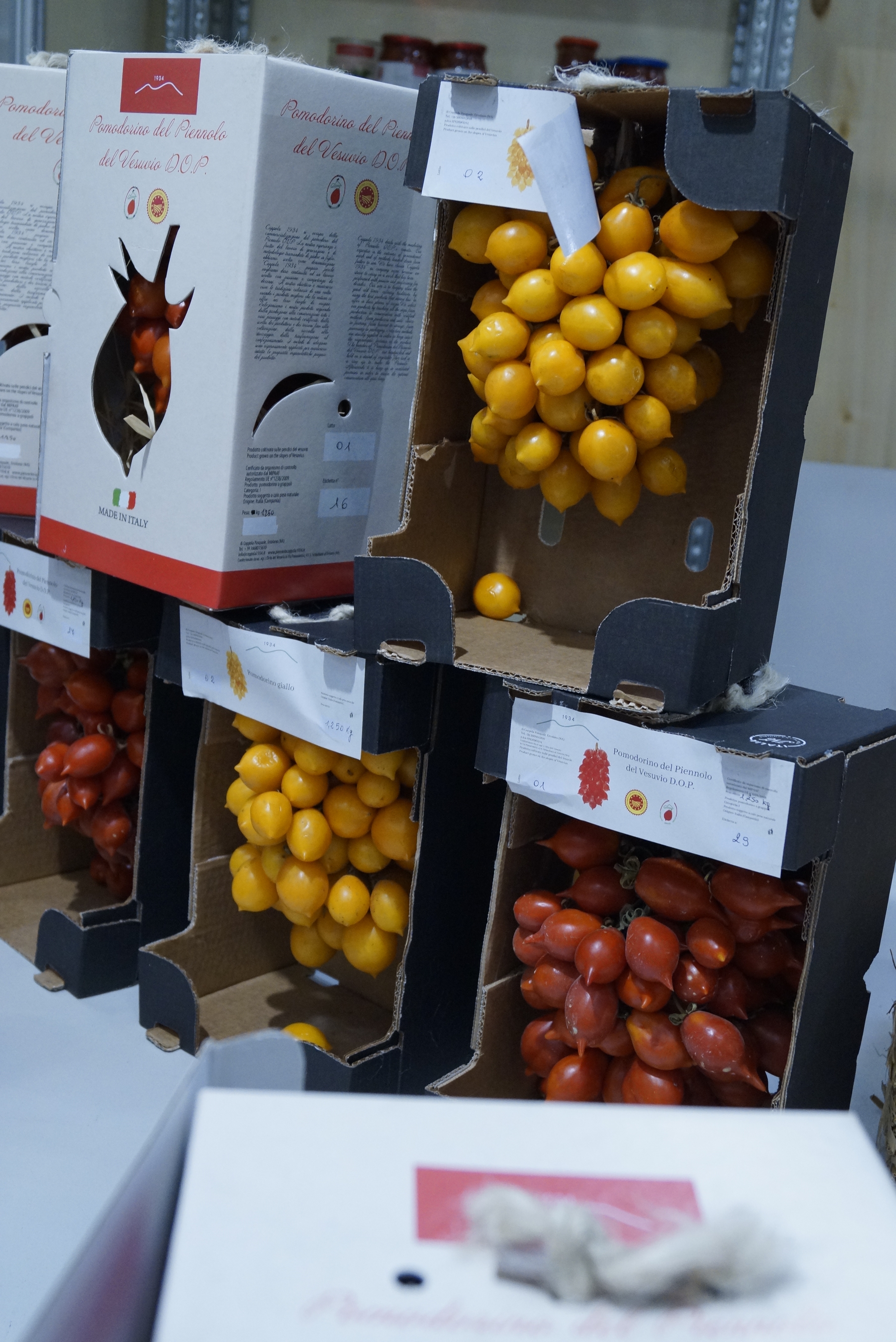 Vesuvian Piennolo Tomatoes from Antica Trochlea,
